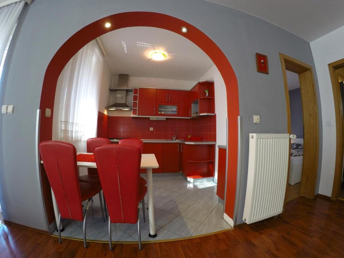 Apartments And Rooms Rea Sveti Martin Na Muri Esterno foto